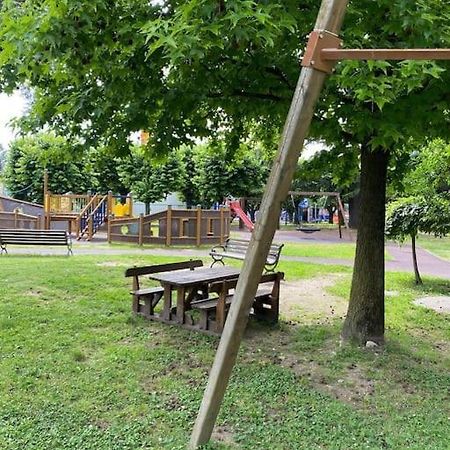 Apartament La Casa Nel Borgo Angera Zewnętrze zdjęcie